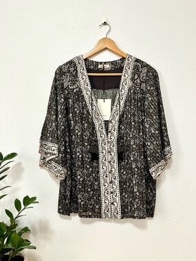 spell Little Bird Flutter Sleeve Blouse l midnight